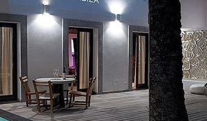 the-giri-residence-hotel-y-spa-de-lujo-en-ibiza.jpg