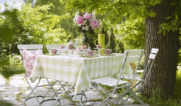 7 Ideas con mesas de jardín para disfrutar del buen tiempo