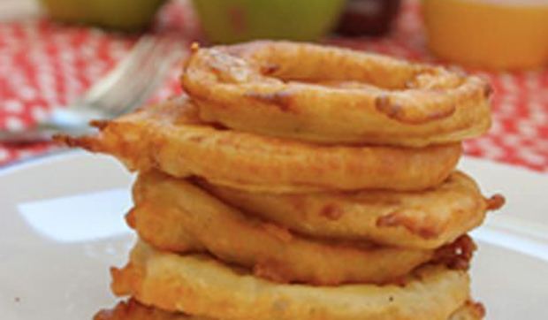 Aritos de manzana fritos, un clásico americano