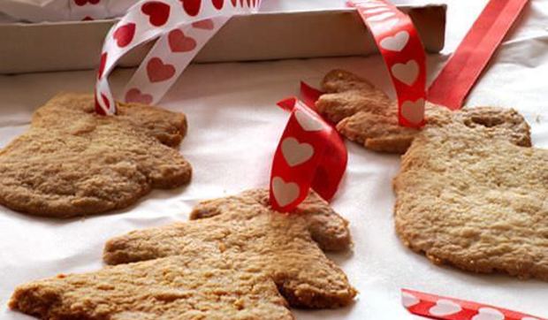 Galletas y figuritas para los Reyes Magos y sus camellos