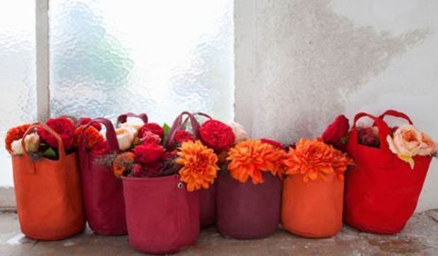 Macetas en cestas de tela