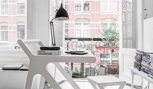 Muebles para niños: K Desk and X Stool diseñado por Rafa-kids