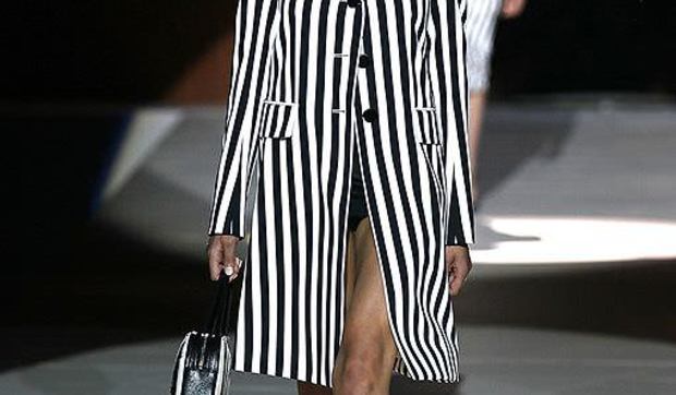 Rayas en blanco y negro: trending topic de esta primavera-verano 2013